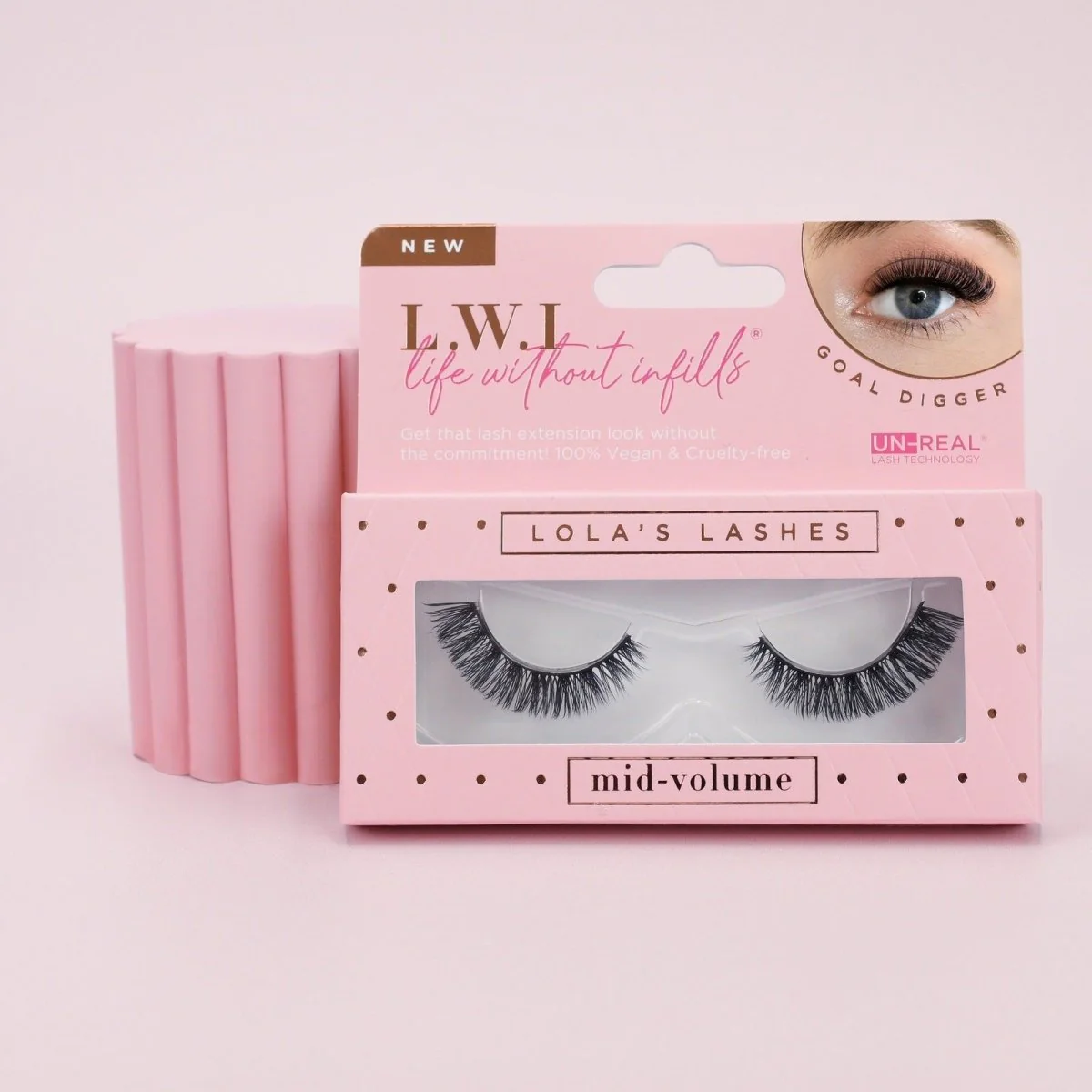 L.W.I Boss it Russian Strip Lash Bundle - Image 3