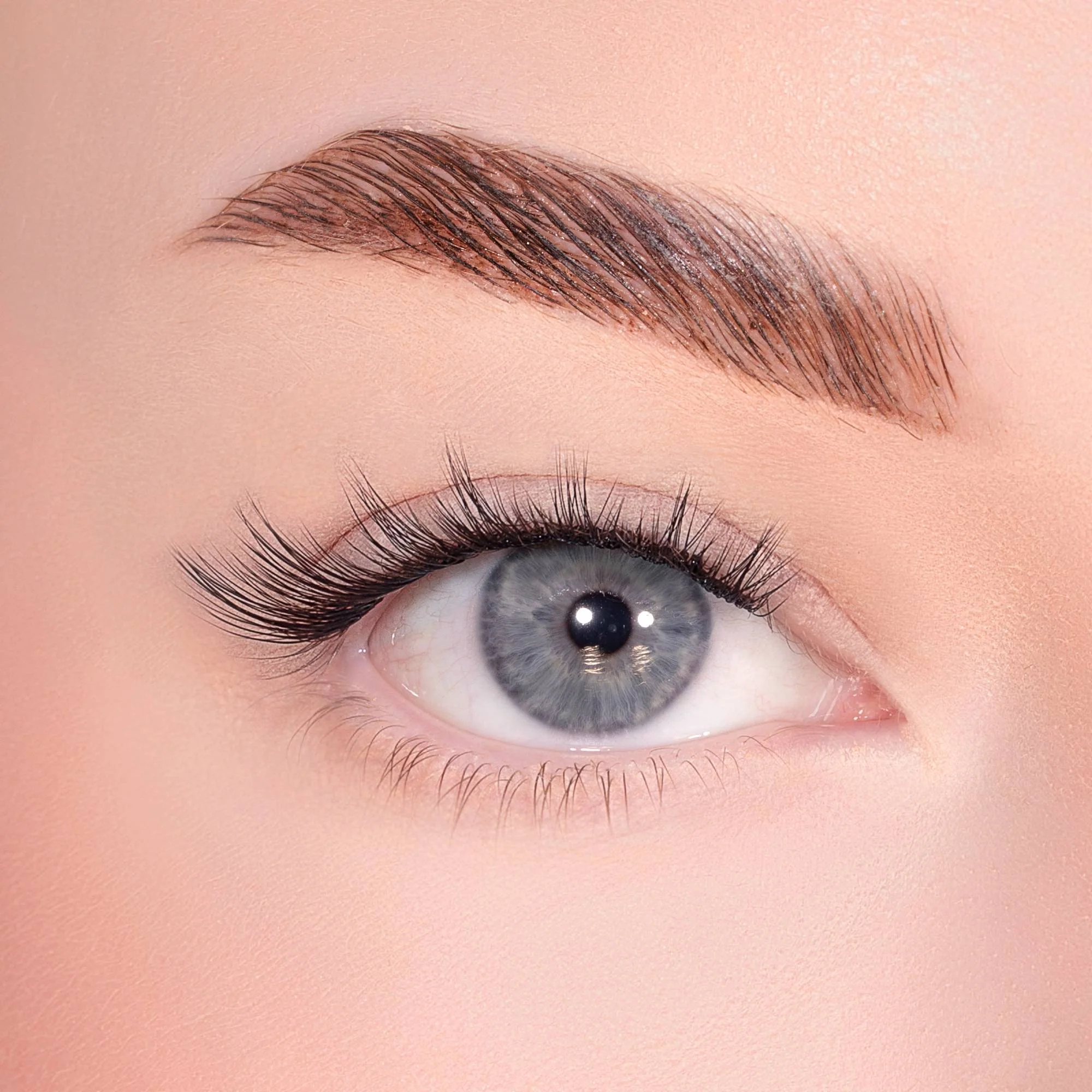 Tapered Pre-Glued Lashes - Image 4