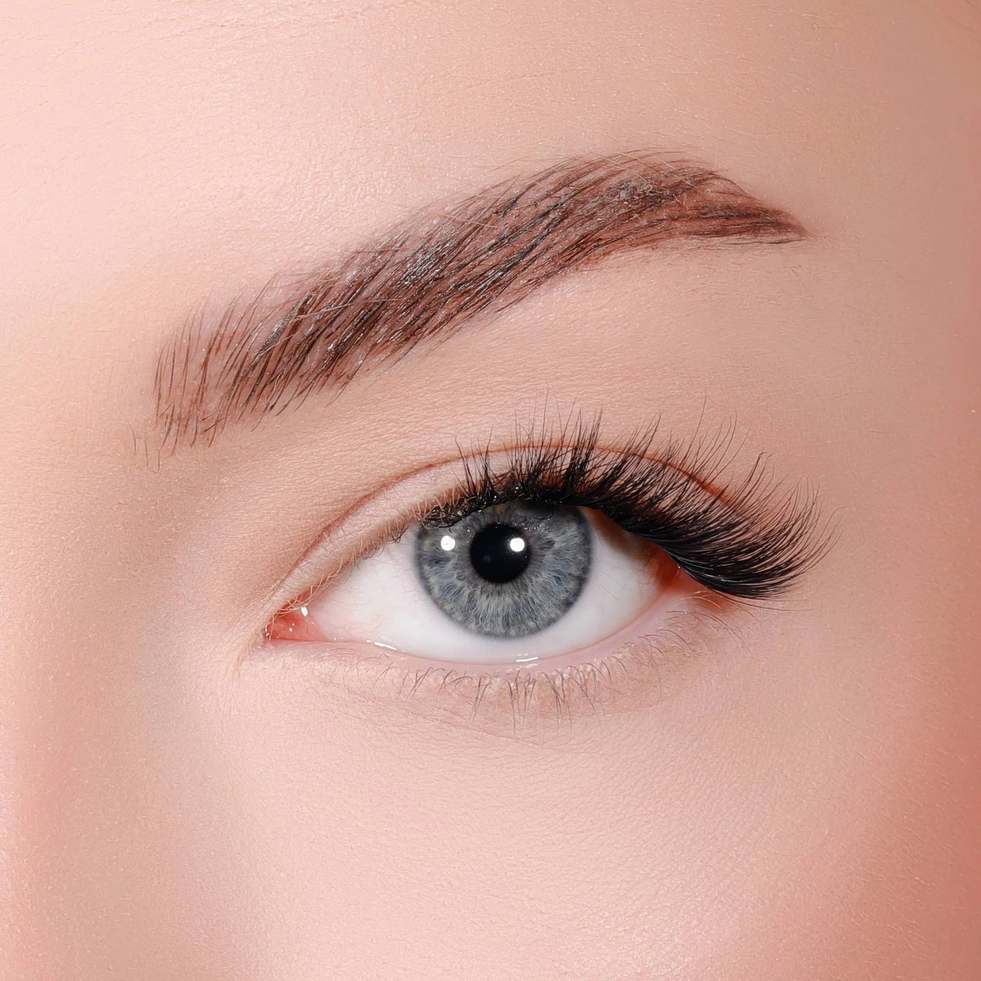 Velvet Volume Pre-Glued Half Lashes Set - Image 3
